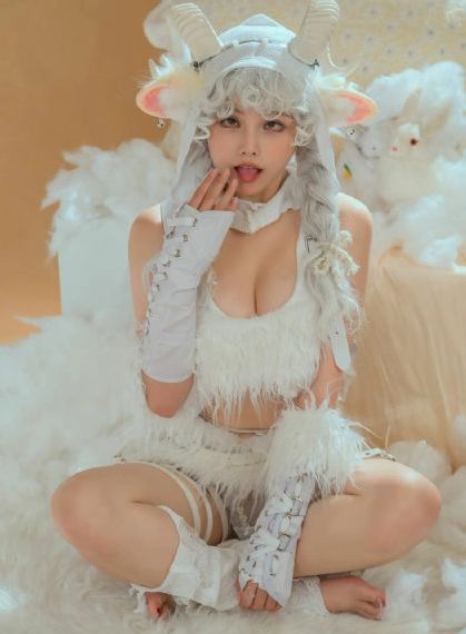 亚洲欧美人高清精品vr_超清高清迅雷在线观看